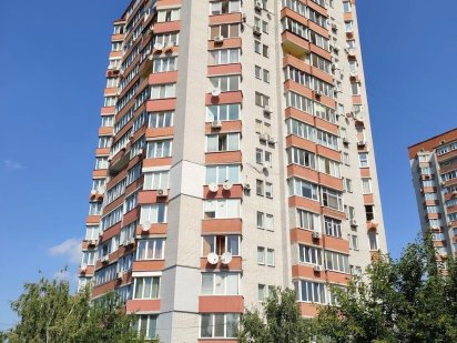 Продам Салон кафе офис студия Черчиля 16б 48м хозяин инвестиция бизнес Київ