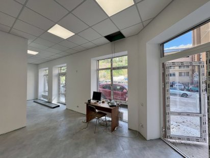 Продам магазин 57.6м.кв.,Подол,Лукьновка,Глубочицкая,17 Київ