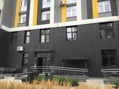 Продаж фасадного приміщення ЖК Русанівська Гавань, 165 м2 Київ