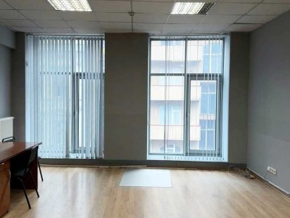 Центр! Окреме крило офісної будівлі, вул.Січових Стрільців, 255 кв/м Івано-Франківськ