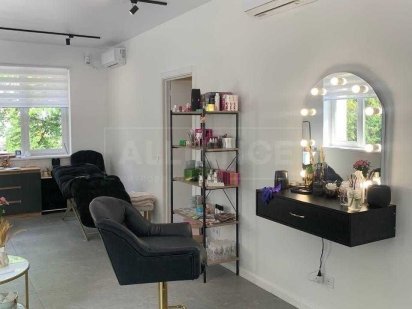 Продам комерційне приміщення в центрі вул. Мазепи 145 м2+ квартира Івано-Франківськ