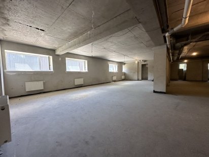 Продажа коммерческое помещение, метро Святошино, свой вход, парковка Київ