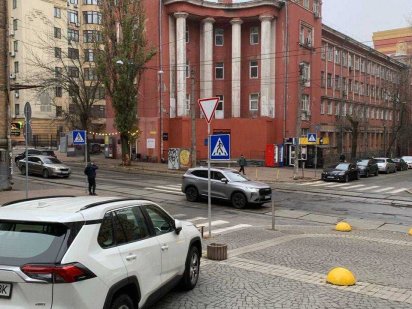 Продаж фасадного приміщення центр Киев