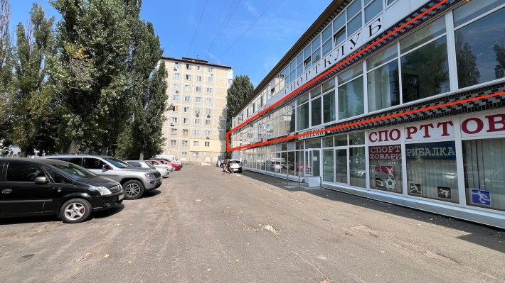 Нивки. 555$/м2 Фасад. Торгово-офисное помещение 598,1 м2 - фото 1