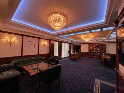 Продаж офісу пр-т Яворницького 1а, (центр) 170м² Днепр