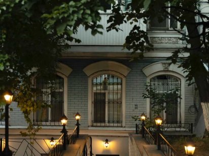 Голосіївський, Центр,Тарасівська,  14/2,приміщення ,фасад на вулицю Киев