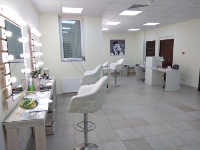 Фасадне з орендарем 77м, Поправки Юрія 4/39а. м. Чернігівська 2 хв. Киев