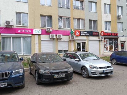 Продаж комерційного приміщення з орендарем у новому ЖК. Київ