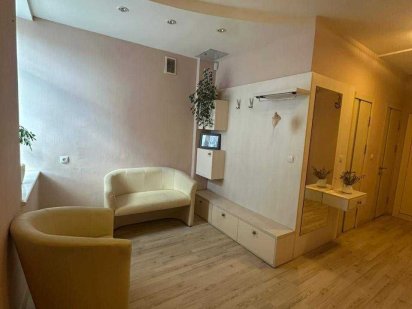 Продам коммерческое помещение в центре (ул, Старокозацкая 80) Дніпро