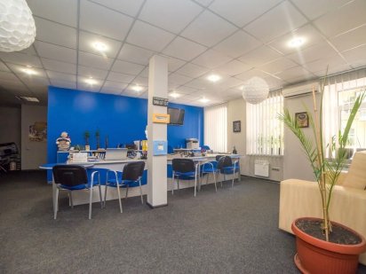 590 дол/м2. Фасадное здание 1603м2. Паркинг 25 авто. Арендаторы Київ