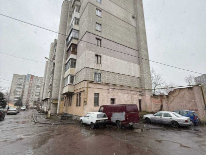 Продаж комерційного приміщення на вул. Миколайчука 24, Львів