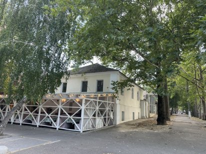 Продажа фассадного здания свободного назначения. Миколаїв