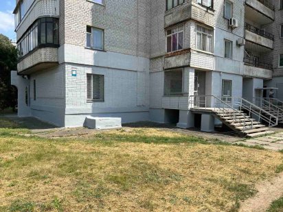 Магазин - офис 150 кв м с возможностью расширения до 500 кв м Запорожье