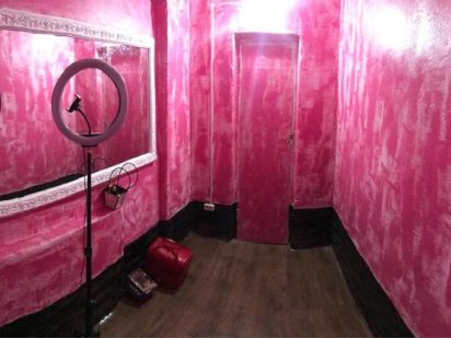 Магазин под Салон/Аптеку,на остановке Миколаїв