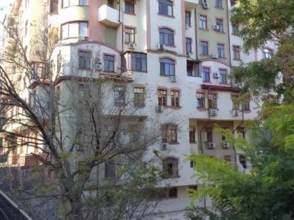 Нежиле приміщення заг. пл. 20.9 кв.м. Одеса, вул. Жуковського 10 Одеса