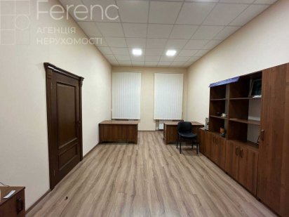 Продаж комерційного приміщення в центрі міста Львов