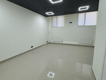 Продам комерційне приміщення Kadorr на Сахарова