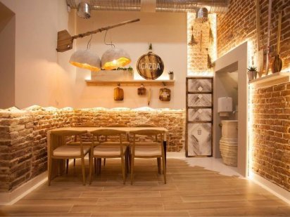 Продається кафе в центрі Львова (до Оперного театру 50 метрів!) Львів