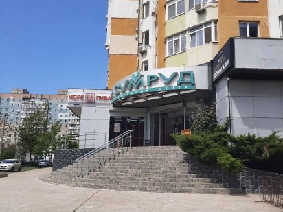 Продам фасадное помещение