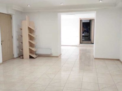 Продам фасадное помещение, 129м в очень хорошем месте. Бунина. Центр