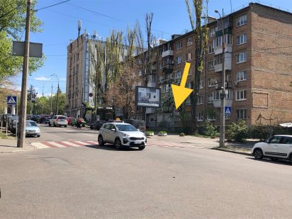 Ст.м."Звіринецька",5хв пішки,45кв.м,фасад,вул.Маккейна 42(Кудрі) Київ