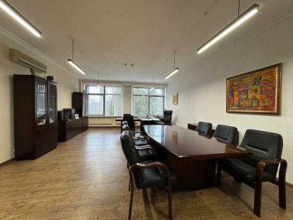 Частина будівлі комерція офіс казино мед. центр центр Києва Лук'янівка