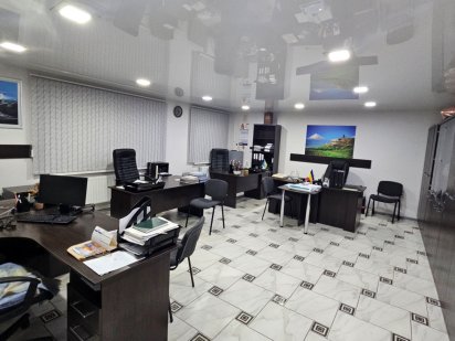 Продається комерціна будівля 480кв.м. Миколаїв