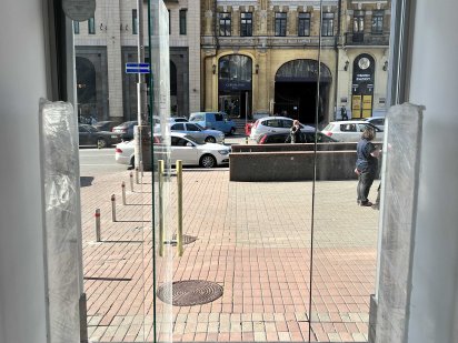 Фасад вул. Басейна 3  приміщення Бесарабка Печерськ арендний бізнес Київ