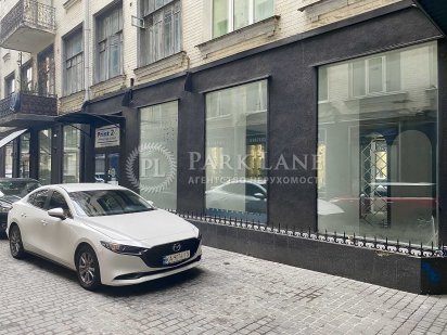 Велика Васильківська 18. 60 м.кв. Магазин. Центр міста. Киев