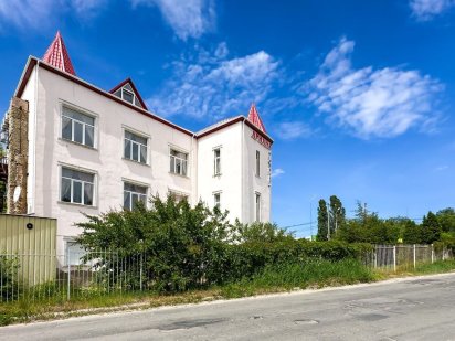 Продається окрема будівля в Харкові Харьков