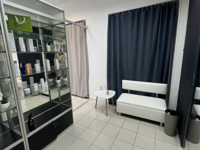 Продам кабинет, под любой вид деяткльности . Переуступка аренды Харьков