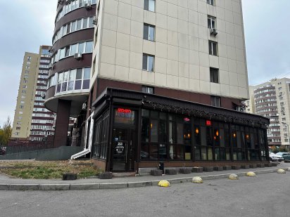 Продам Фасадне приміщення 159м2 по бул.Миколи Руденка, 14Ж, ЖКПарковий Киев