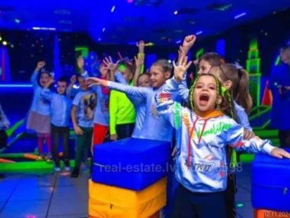 Готовий орендний бізнес в новобудові з якірними орендарями Львов