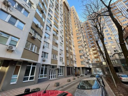 Торгове приміщення 80м2 на вул. Деміївська Київ