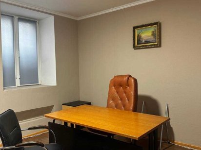 Продаж приміщення 76 м2 вул. Зоологічна 4А Шулявка Зоопарк Київ