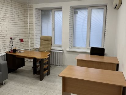 Квартира под Офис в центре (метро Льва Толстого) Киев