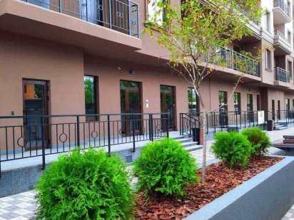 Продам на 1 этаже помещение 45 кв. м Отдельный вход. Одесса