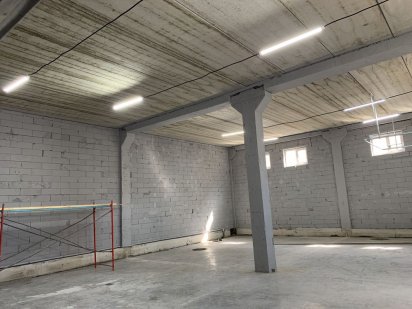 Продам приміщення склад виробництво приміщення 1 та 2 поверх 420м2 Київ