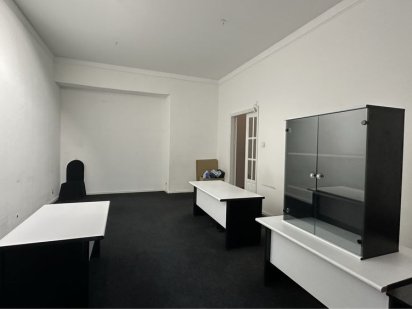 Центр міста , вул. В.Васильківська 41 , продаж офісу . Киев