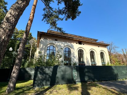 Продам здание в парке Горького Харьков