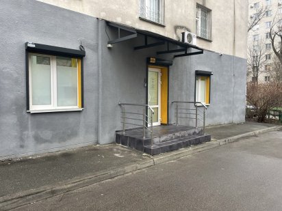 Приміщення під офіс-магазин, майстерня 46,3м, окремий вхід Соломоново