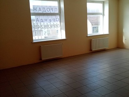 Торгово-офісне приміщення Тлумач