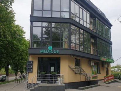 Сучасне комерційне приміщення в центрі міста Снятин