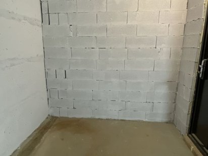 Продам комору , кладовку ,склад Святопетровское