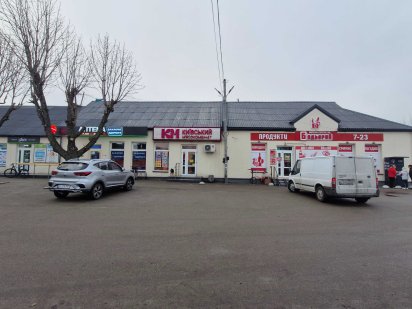 Продаж комерційного приміщення з орендарями – готовий орендний бізнес. Велика Олександрівка