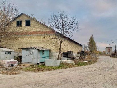 Виробничий комплекс, склад Хотів