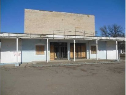 Будівля кінотеатру 662,1 кв.,Новий Буг, Захисників України 26 Новый Буг