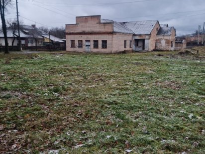 Приміщення 400м2 +земля 30 сотих Клевань