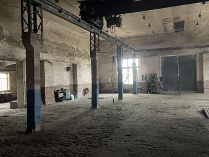 Продаж / оренда 1000 кв м сухе складське / виробниче приміщення Клевань