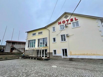 Продам готельний комплекс в центрі м. Дунаївці Дунаевцы